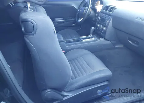 2013 Dodge Challenger Sxt z USA, uszkodzony, nr VIN 2C3CDYAG2DH651888